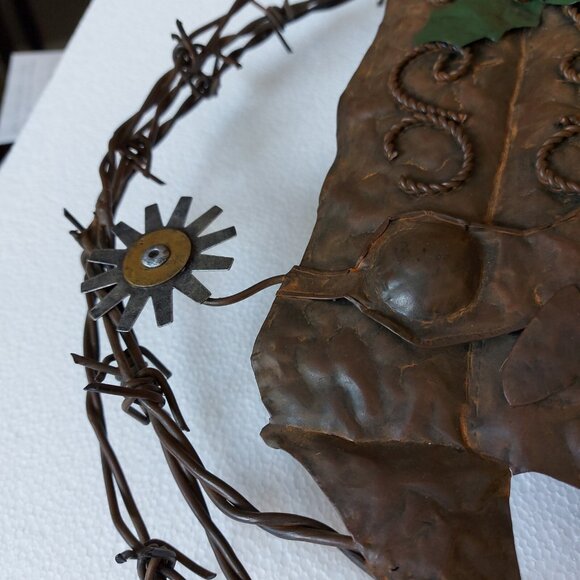 Barbed Wire Cowboy girl western Wreath 12" Metal Spur Holly Rustic Farmhouse - Picture 8 of 16